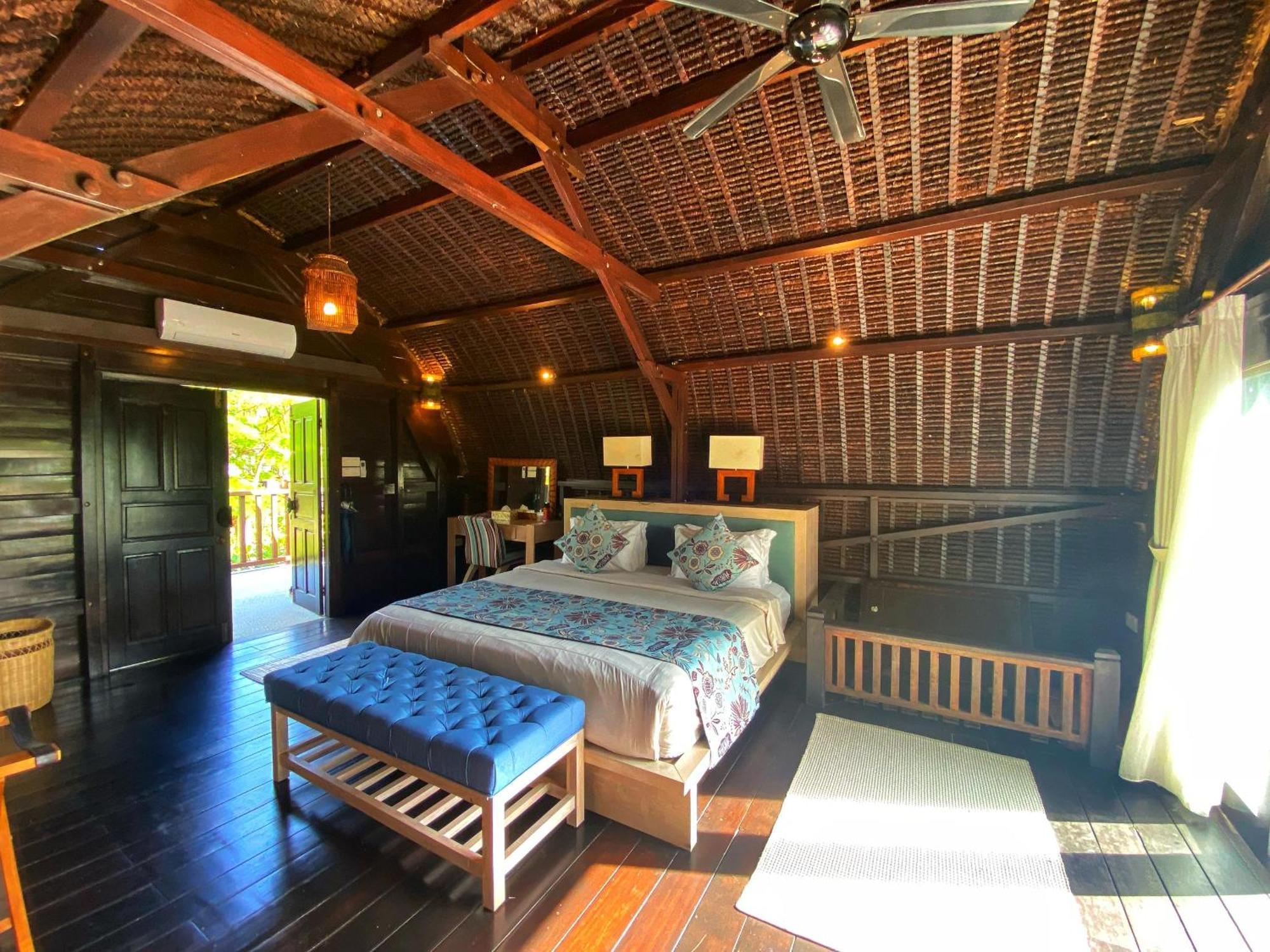 Kudat Riviera Exclusive Beach Villas Exterior photo